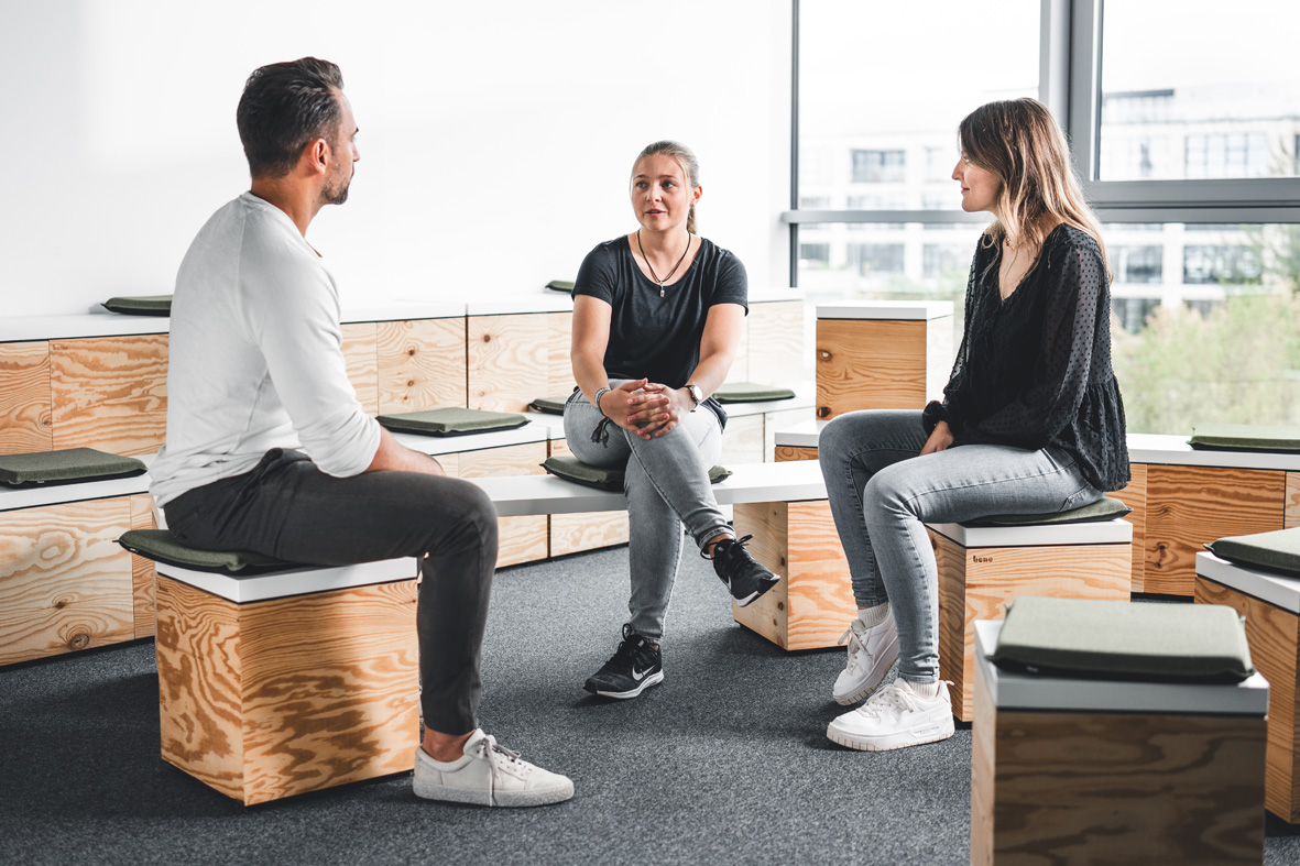 besprechung-schulung Wir leben Persönlichkeit!